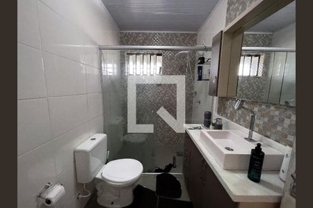 Casa à venda com 300m², 4 quartos e 2 vagas Casa à venda com 300m², 4 quartos e 2 vagasBanheiro