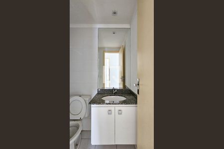 Apartamento para alugar com 55m², 2 quartos e 1 vaga Apartamento para alugar com 55m², 2 quartos e 1 vagaBanheiro da Suíte