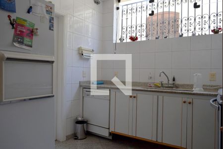 Casa para alugar com 411m², 4 quartos e 2 vagasCozinha