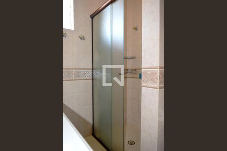 Casa para alugar com 411m², 4 quartos e 2 vagasBanheiro Suíte 1