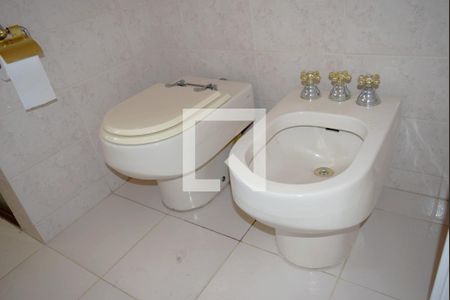 Casa para alugar com 411m², 4 quartos e 2 vagasBanheiro Suíte 1