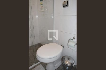 Casa para alugar com 411m², 4 quartos e 2 vagasBanheiro da Área de Serviço