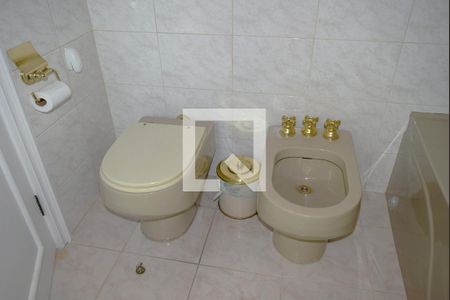 Casa para alugar com 411m², 4 quartos e 2 vagasBanheiro Suíte 2