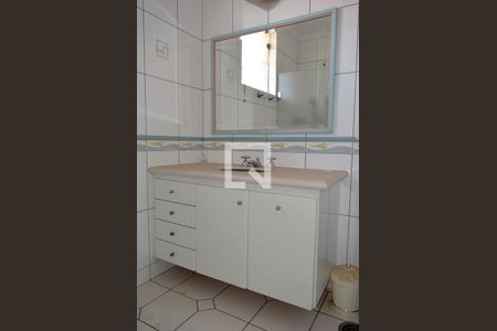 Casa para alugar com 411m², 4 quartos e 2 vagasBanheiro quartos 1 e 2