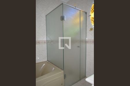 Casa para alugar com 411m², 4 quartos e 2 vagasBanheiro Suíte 2