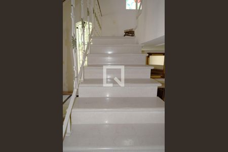 Casa para alugar com 411m², 4 quartos e 2 vagasAcesso pavimento superior