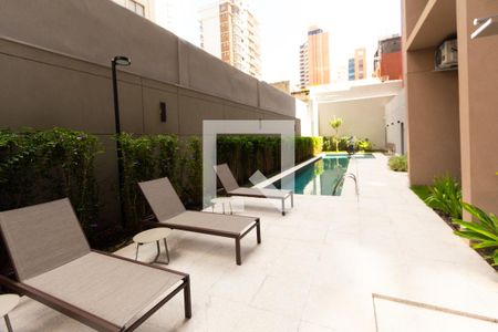 Studio à venda com 25m², 1 quarto e sem vagaÁrea comum - Piscina