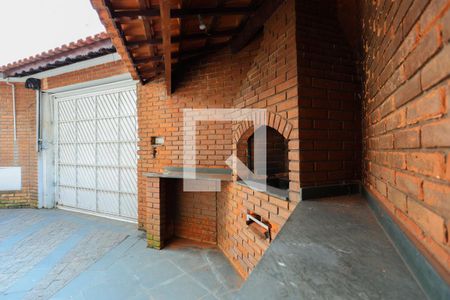 Casa à venda com 220m², 4 quartos e 5 vagasÁrea comum - Churrasqueira