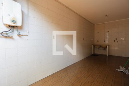 Casa à venda com 220m², 4 quartos e 5 vagasÁrea de serviço