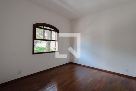 Casa à venda com 220m², 4 quartos e 5 vagasQuarto 1