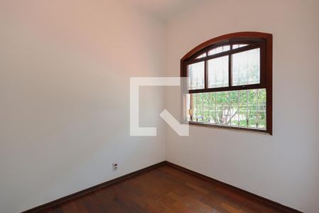 Casa à venda com 220m², 4 quartos e 5 vagasQuarto 2