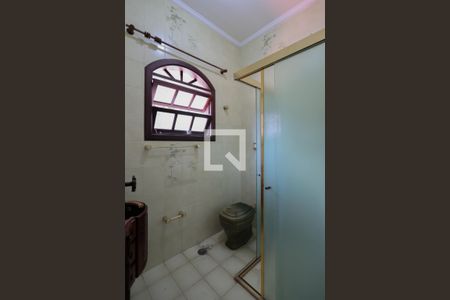 Casa à venda com 220m², 4 quartos e 5 vagasBanheiro