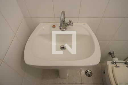 Casa à venda com 220m², 4 quartos e 5 vagasBanheiro da Suíte 2