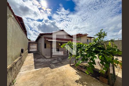 Casa à venda com 360m², 3 quartos e 3 vagasQuintal
