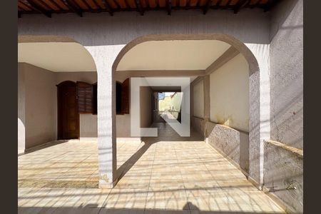 Casa à venda com 360m², 3 quartos e 3 vagasQuintal