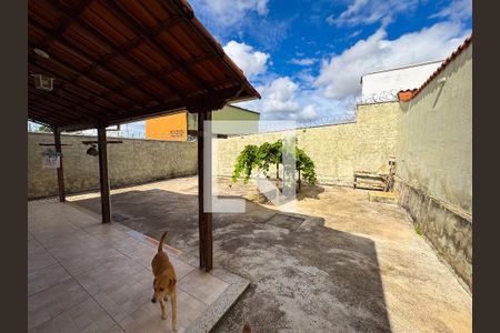 Casa à venda com 360m², 3 quartos e 3 vagasQuintal