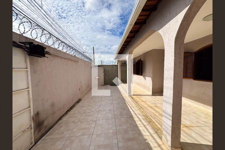 Casa à venda com 360m², 3 quartos e 3 vagasQuintal