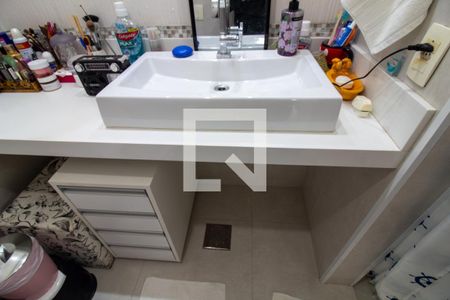 Apartamento à venda com 129m², 3 quartos e 3 vagas Apartamento à venda com 129m², 3 quartos e 3 vagasBanheiro da Suíte 2