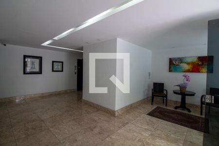 Apartamento à venda com 129m², 3 quartos e 3 vagas Apartamento à venda com 129m², 3 quartos e 3 vagasHall Social
