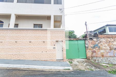 Casa para alugar com 65m², 2 quartos e sem vagaFachada