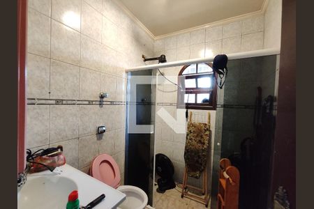 Casa para alugar com 250m², 2 quartos e 3 vagasBanheiro 1