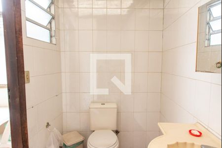 Casa à venda com 140m², 2 quartos e 2 vagas Casa à venda com 140m², 2 quartos e 2 vagasBanheiro de serviço