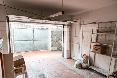 Casa à venda com 140m², 2 quartos e 2 vagas Casa à venda com 140m², 2 quartos e 2 vagasGaragem