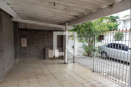 Casa à venda com 140m², 2 quartos e 2 vagas Casa à venda com 140m², 2 quartos e 2 vagasGaragem