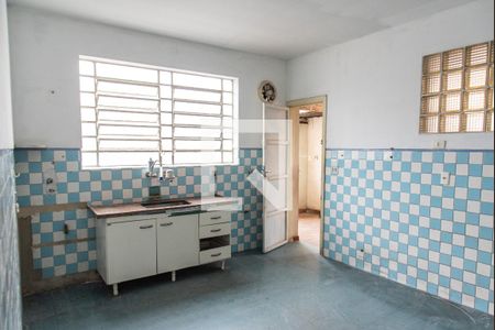 Casa à venda com 140m², 2 quartos e 2 vagas Casa à venda com 140m², 2 quartos e 2 vagasCozinha