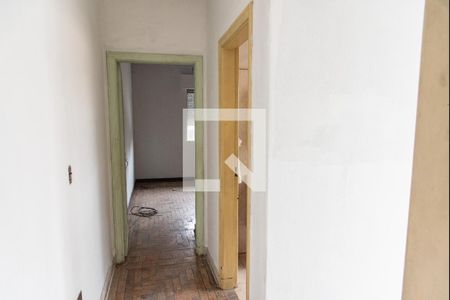 Casa à venda com 140m², 2 quartos e 2 vagas Casa à venda com 140m², 2 quartos e 2 vagasCorredor