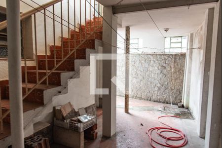 Casa à venda com 140m², 2 quartos e 2 vagas Casa à venda com 140m², 2 quartos e 2 vagasBanheiro de serviço
