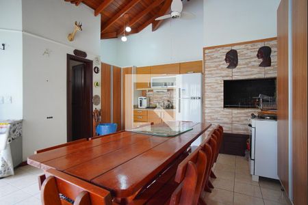 Casa à venda com 310m², 4 quartos e 3 vagasQuintal Fundos - Sala Gourmet