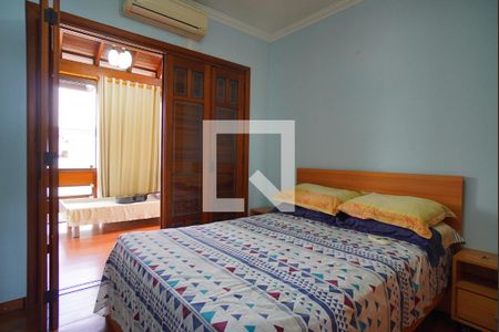 Casa à venda com 310m², 4 quartos e 3 vagasQuarto 3 - Segundo Andar