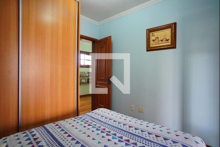 Casa à venda com 310m², 4 quartos e 3 vagasQuarto 3 - Segundo Andar