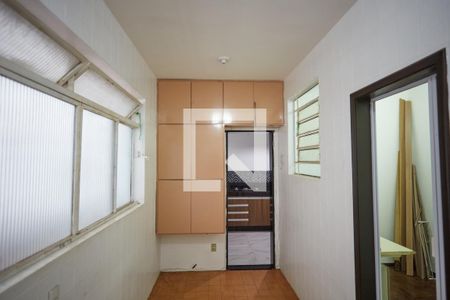 Apartamento à venda com 170m², 3 quartos e 1 vaga Apartamento à venda com 170m², 3 quartos e 1 vagaÁrea de Serviço