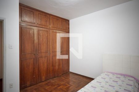 Apartamento à venda com 170m², 3 quartos e 1 vaga Apartamento à venda com 170m², 3 quartos e 1 vagaQuarto 2
