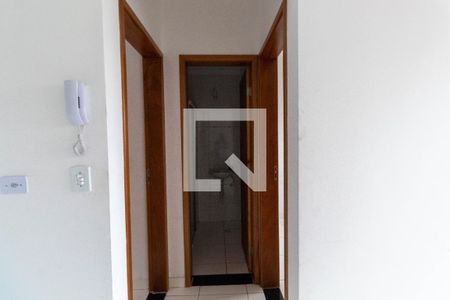 Corredor de apartamento à venda com 2 quartos, 42m² em Vila Franci, São Paulo