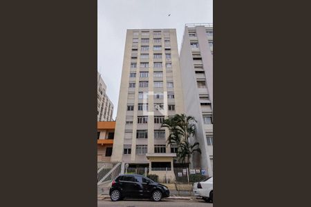 Apartamento para alugar com 61m², 2 quartos e 1 vaga Apartamento para alugar com 61m², 2 quartos e 1 vagaFachada