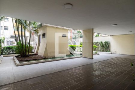 Apartamento para alugar com 61m², 2 quartos e 1 vaga Apartamento para alugar com 61m², 2 quartos e 1 vagaÁrea comum - Entrada do edifício/Portaria
