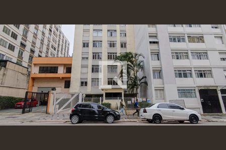 Apartamento para alugar com 61m², 2 quartos e 1 vaga Apartamento para alugar com 61m², 2 quartos e 1 vagaFachada