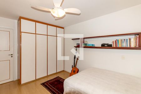 Apartamento à venda com 214m², 3 quartos e 2 vagas Apartamento à venda com 214m², 3 quartos e 2 vagasQuarto 2