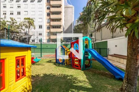 Apartamento à venda com 214m², 3 quartos e 2 vagas Apartamento à venda com 214m², 3 quartos e 2 vagasÁrea comum - Playground