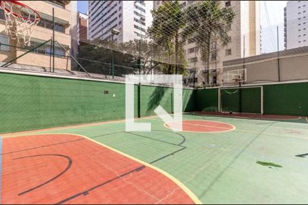 Apartamento à venda com 214m², 3 quartos e 2 vagas Apartamento à venda com 214m², 3 quartos e 2 vagasÁrea comum - Quadra