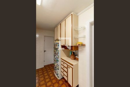 Apartamento à venda com 214m², 3 quartos e 2 vagas Apartamento à venda com 214m², 3 quartos e 2 vagasCozinha