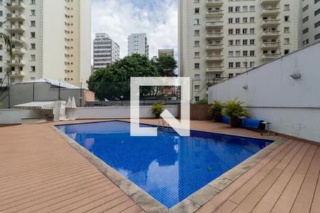 Apartamento à venda com 214m², 3 quartos e 2 vagas Apartamento à venda com 214m², 3 quartos e 2 vagasÁrea comum - Piscina