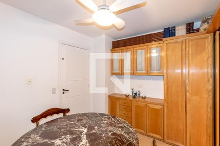 Apartamento à venda com 214m², 3 quartos e 2 vagas Apartamento à venda com 214m², 3 quartos e 2 vagasCopa