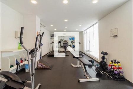 Apartamento à venda com 214m², 3 quartos e 2 vagas Apartamento à venda com 214m², 3 quartos e 2 vagasÁrea comum - Academia