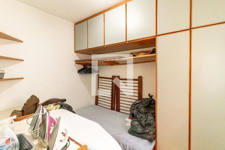 Apartamento à venda com 214m², 3 quartos e 2 vagas Apartamento à venda com 214m², 3 quartos e 2 vagasÁrea de Serviço