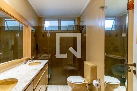 Apartamento à venda com 214m², 3 quartos e 2 vagas Apartamento à venda com 214m², 3 quartos e 2 vagasBanheiro Social