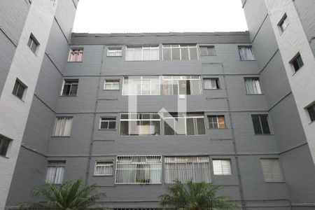 Apartamento para alugar com 52m², 3 quartos e 1 vagaÁrea comum - Prédio